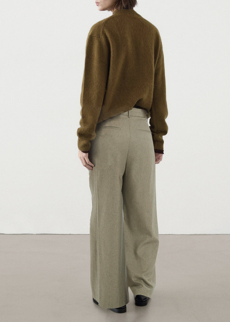 Linen Blend Pleated Trousers in Olive Green
