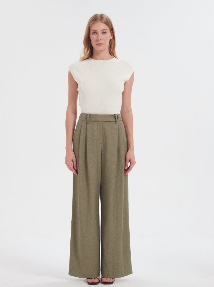 Linen Blend Pleated Trousers in Olive Green