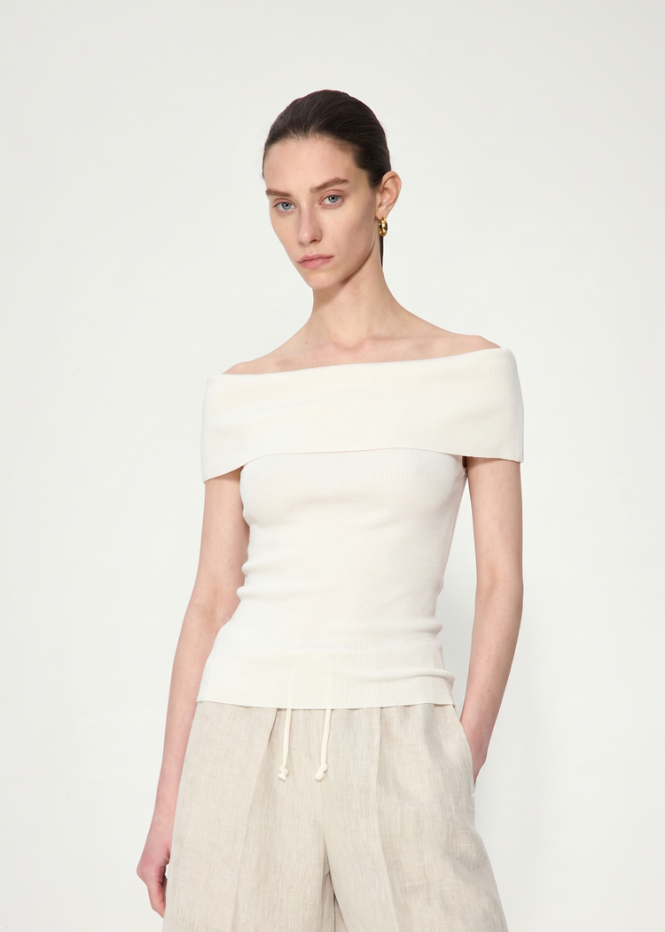 Off-the-Shoulder knitted Top