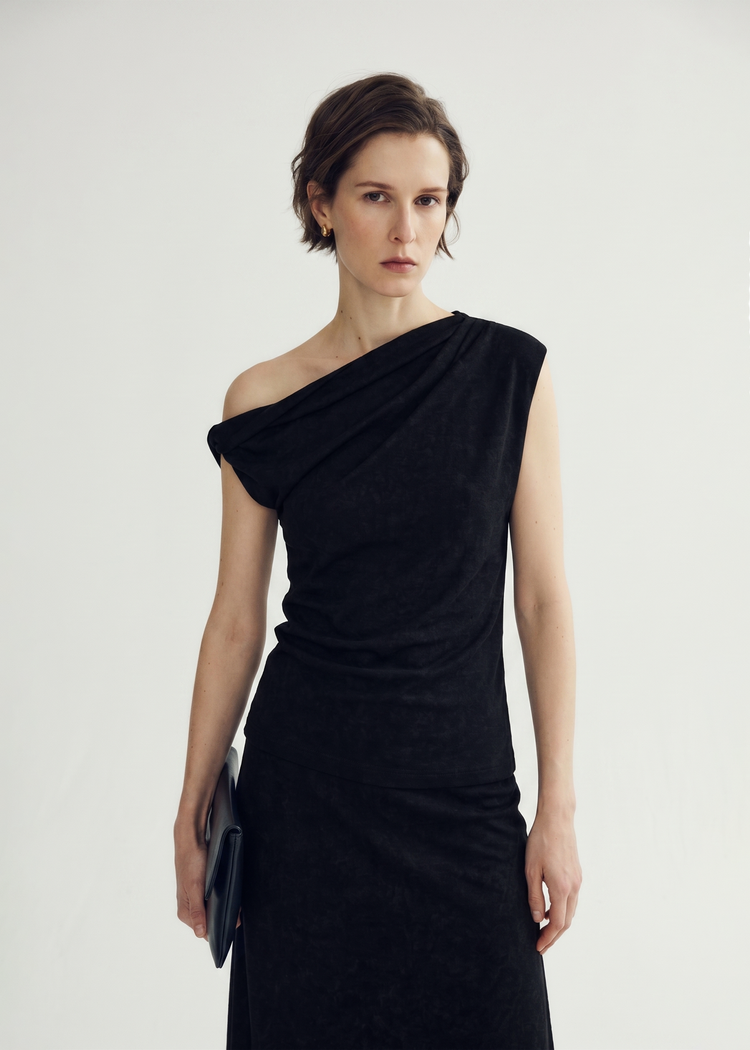Asymmetrical Top in Black