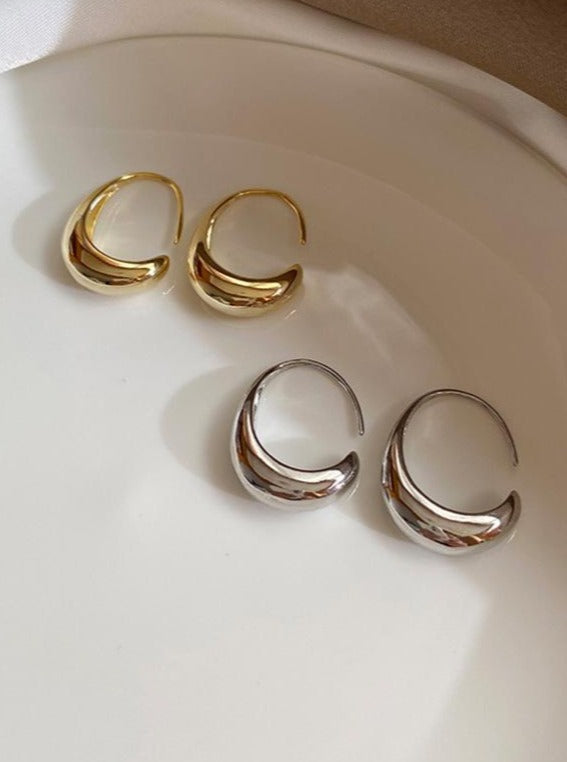 Elongated Waterdrop Earrings